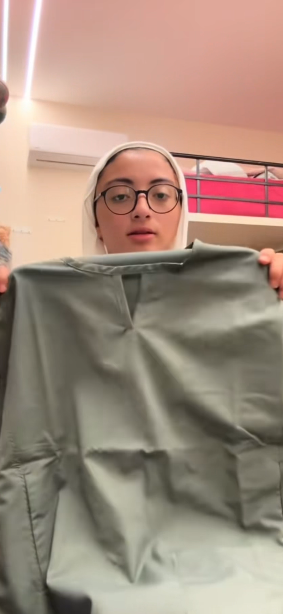 V-Neck Set - Olive Green